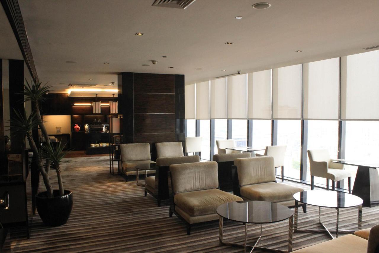 Po Hotel Semarang Kültér fotó