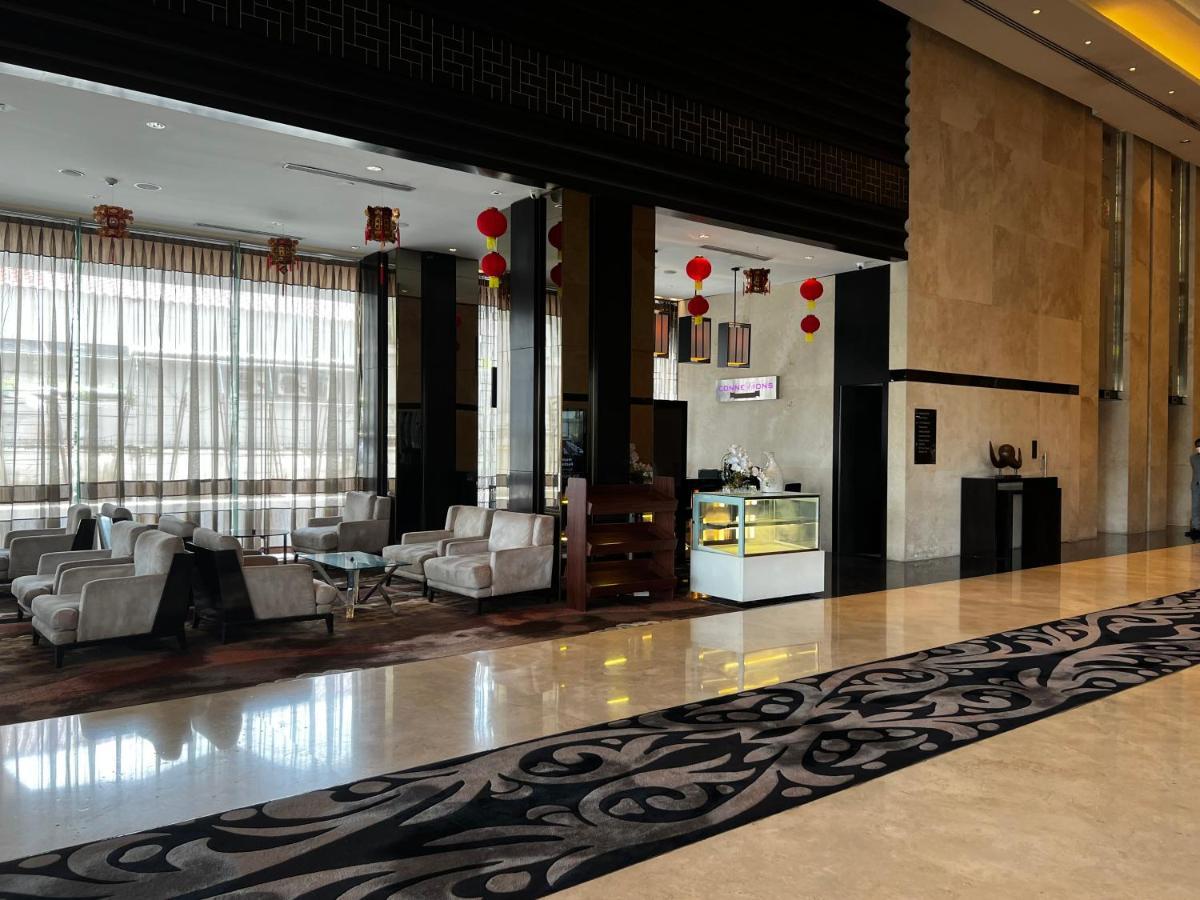 Po Hotel Semarang Kültér fotó