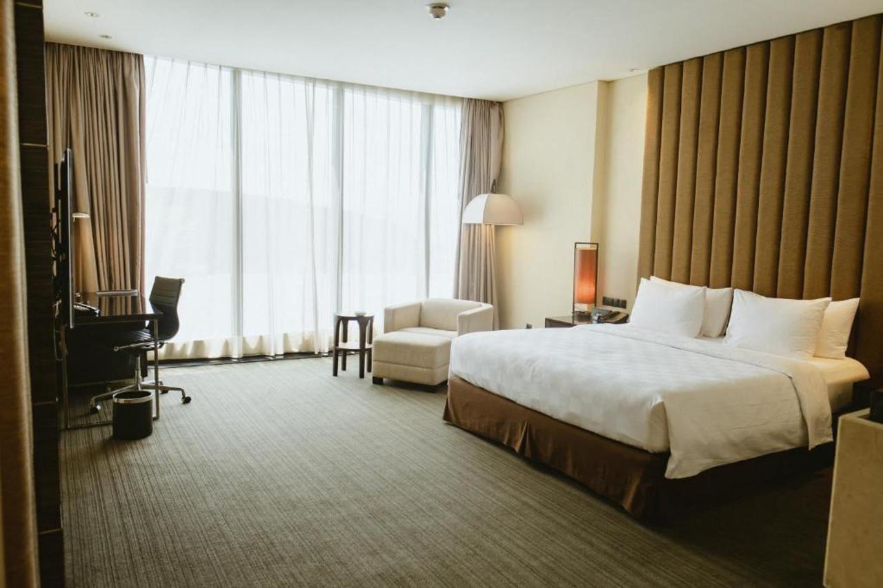 Po Hotel Semarang Kültér fotó