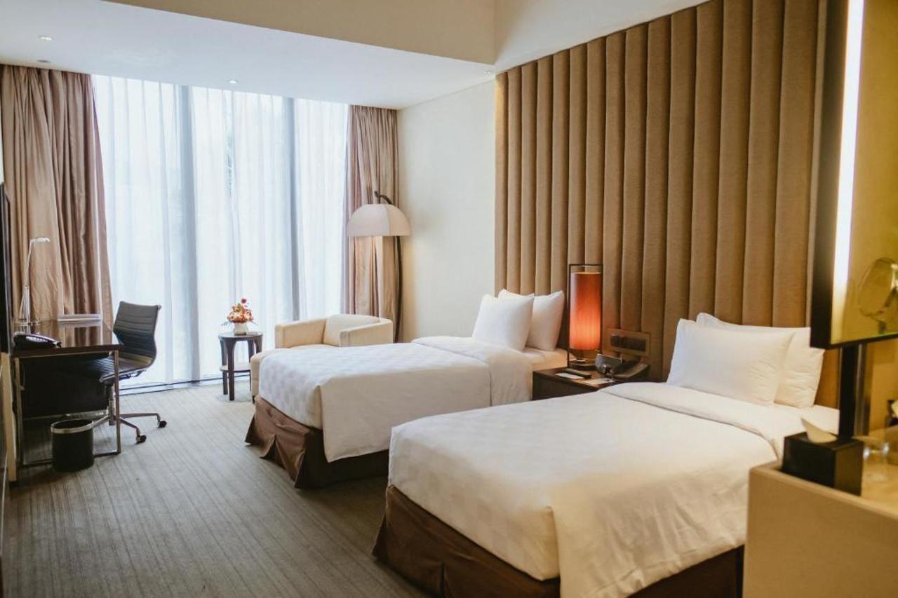 Po Hotel Semarang Kültér fotó