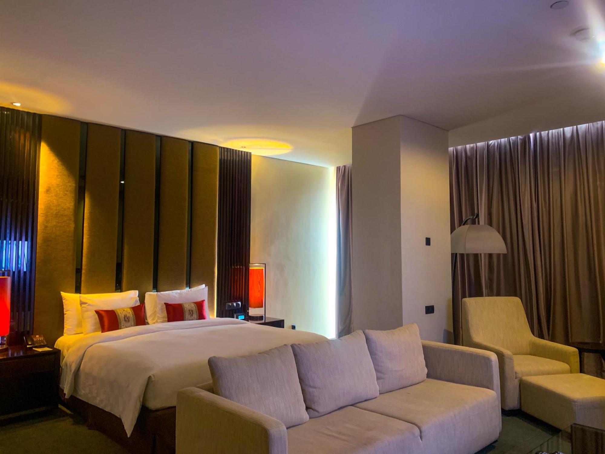 Po Hotel Semarang Kültér fotó