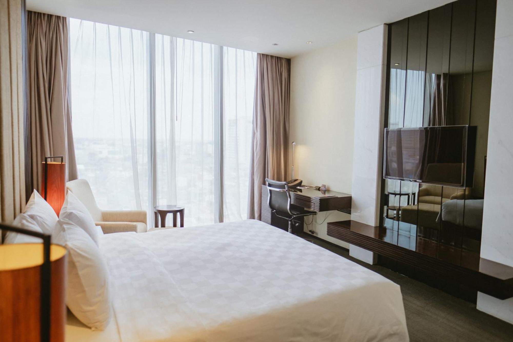 Po Hotel Semarang Kültér fotó