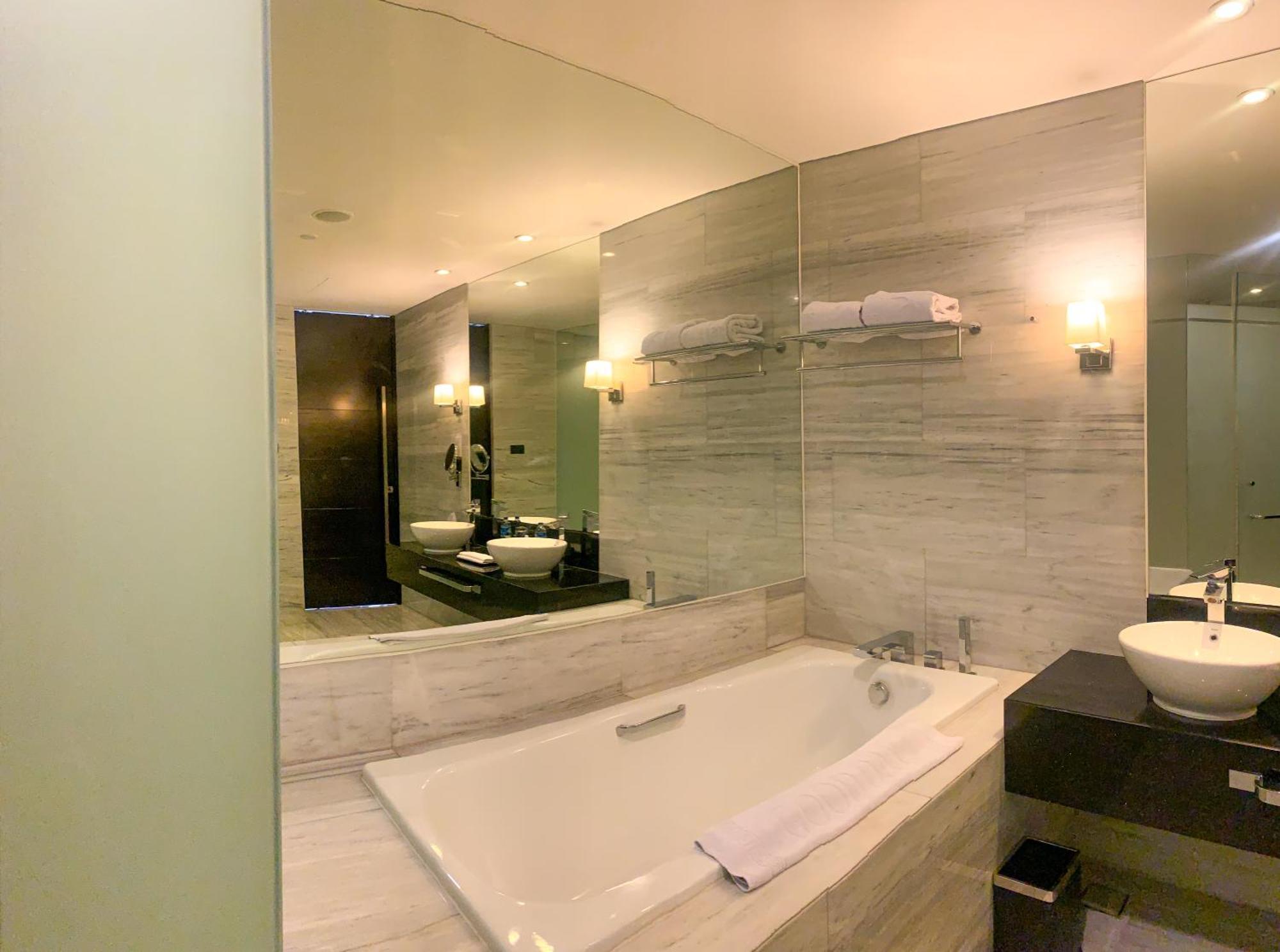 Po Hotel Semarang Kültér fotó