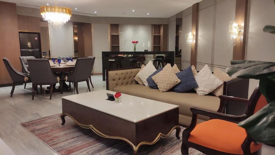 Po Hotel Semarang Kültér fotó