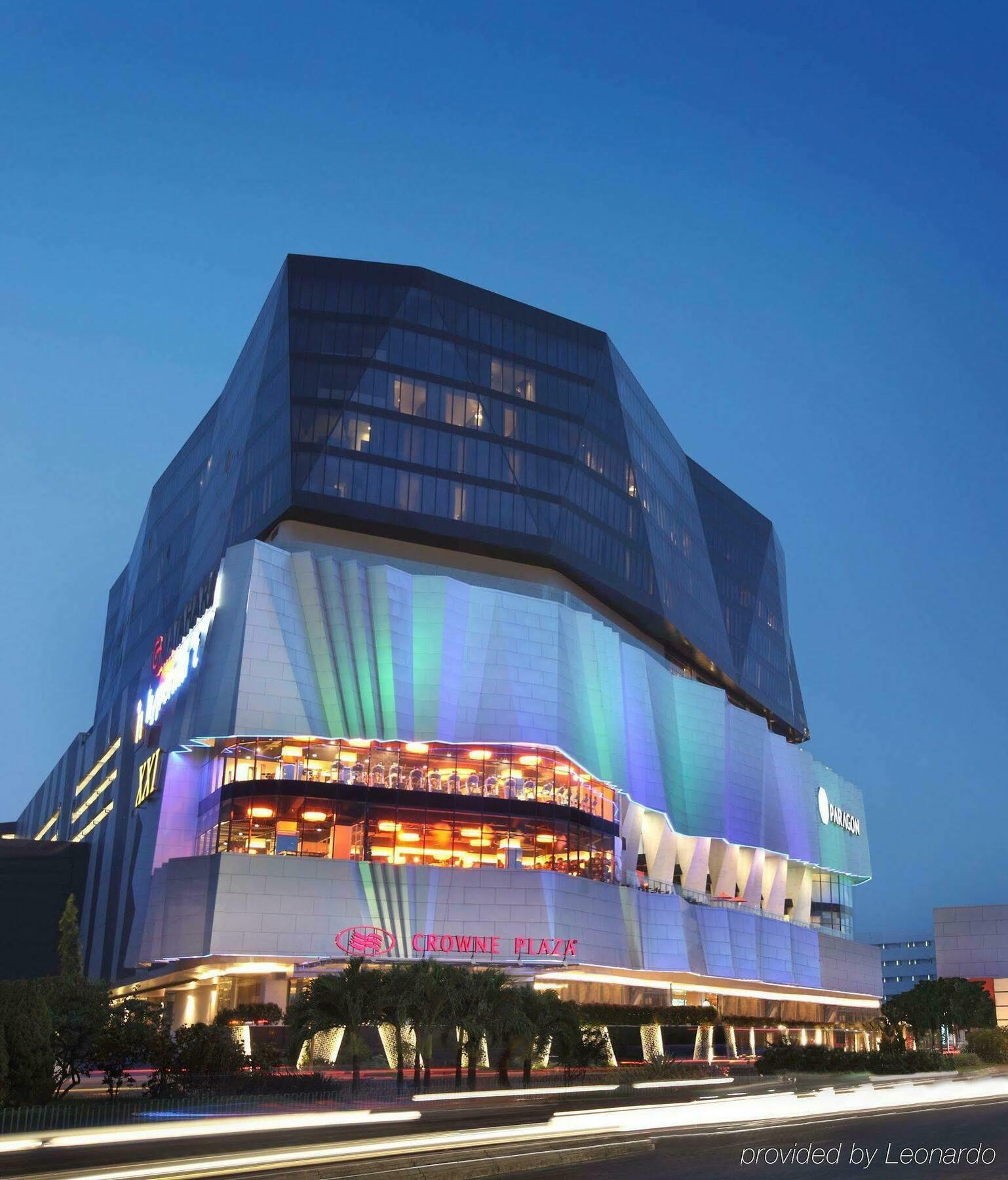 Po Hotel Semarang Kültér fotó