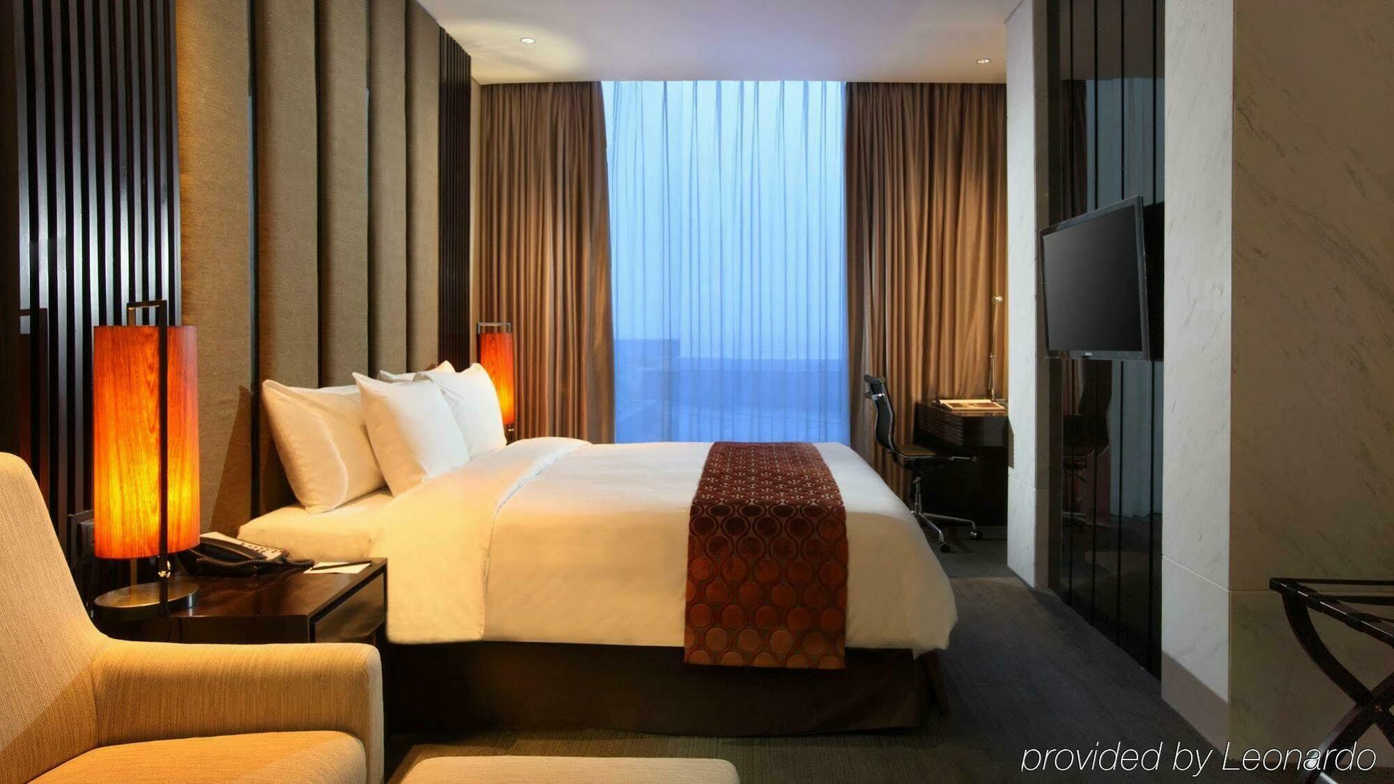 Po Hotel Semarang Kültér fotó